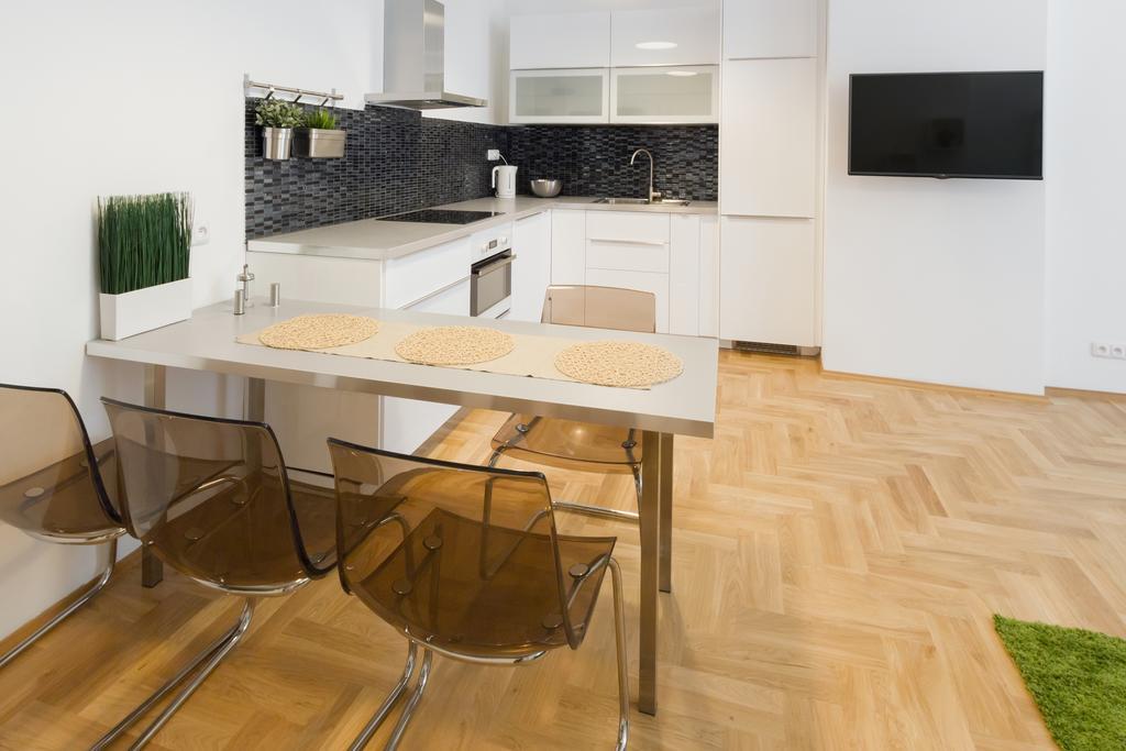 Apartment Jindrisska Прага Екстер'єр фото