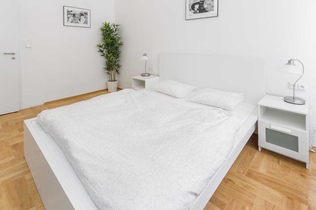 Apartment Jindrisska Прага Екстер'єр фото